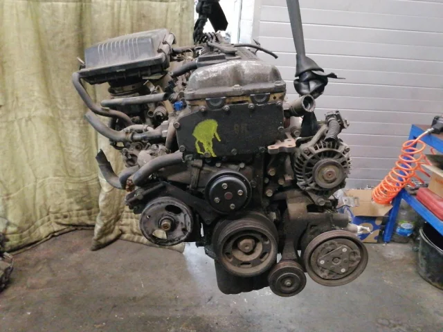 Двигатель без навесного для Nissan Almera N15 Седан 1995-2000 на фотографиях