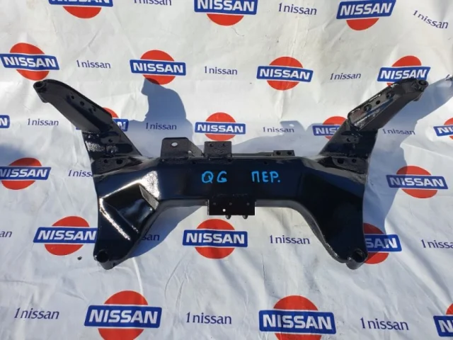 Подрамник двигателя для Nissan Almera Classic B10 2006-2012 на фотографиях