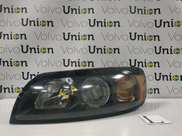 Фара левая для Volvo C30 MK 2006-2013 на фотографиях