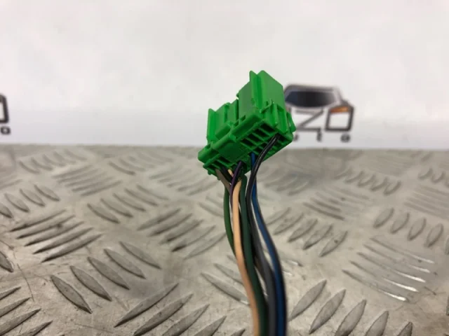 Зеркала для Volvo C30 MK 2006-2013 на фотографиях