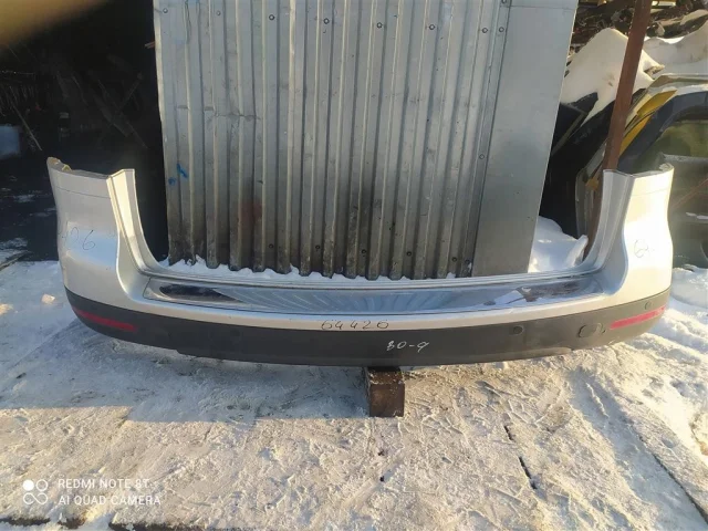 Накладка заднего бампера для Volkswagen Touareg I (7L) 2002-2010 на фотографиях