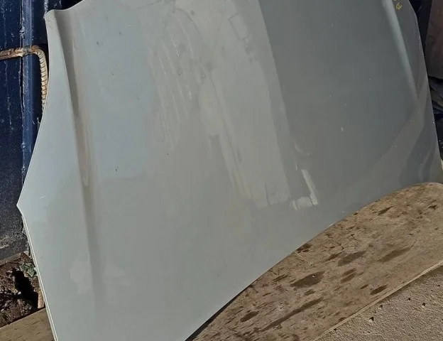 Капот для Opel Zafira B 2005-2015 на фотографиях