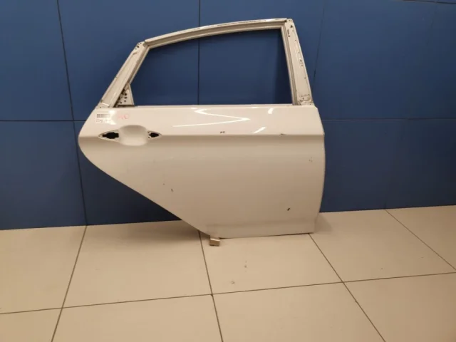 Дверь задняя правая для Hyundai i40 1 Седан 2011-2015 на фотографиях