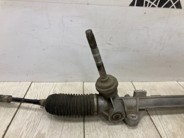 Рулевая рейка для Skoda Rapid I NH3 2012-2017 на фотографиях