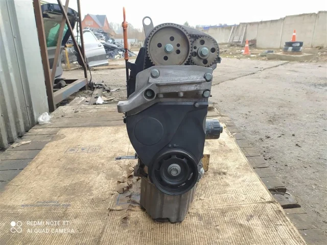 Двигатель без навесного для Volkswagen Polo IV (9N) 2001-2005 на фотографиях