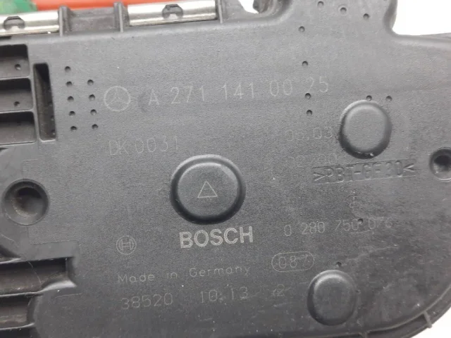 Дроссельная заслонка для Mercedes-Benz C class CL203 2000-2008 на фотографиях