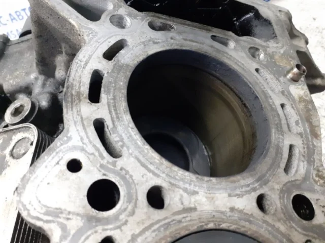 Двигатель для Mercedes-Benz GL class X164 2006-2012 на фотографиях