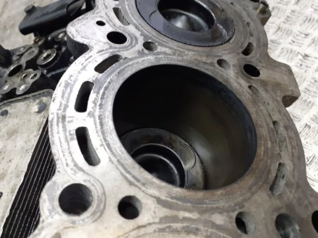 Двигатель для Mercedes-Benz GL class X164 2006-2012 на фотографиях