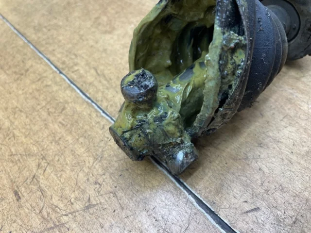 Привод передний правый для Honda Accord 7 2002-2008 на фотографиях