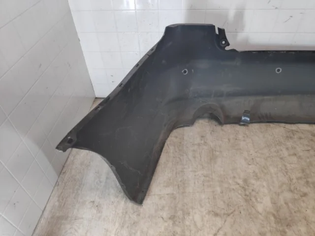 Бампер для Mitsubishi Grandis 1997-2003 на фотографиях