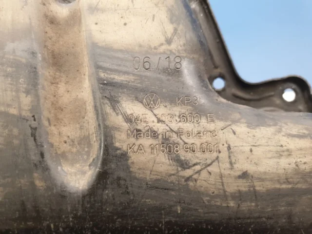 Поддон картера для Volkswagen Polo V (6C) Седан 2015-2020 на фотографиях