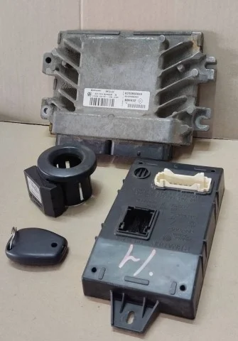 Блок управления двигателем для Renault Logan 2005-2015 (LS) на фотографиях