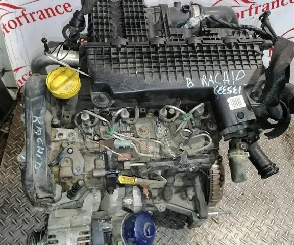 Двигатель без навесного для Renault Logan 2007-2012 (Универсал KS) на фотографиях