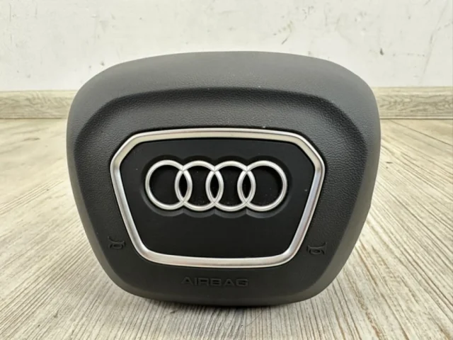 Подушка безопасности водителя для Audi Q7 4M 2015+ на фотографиях