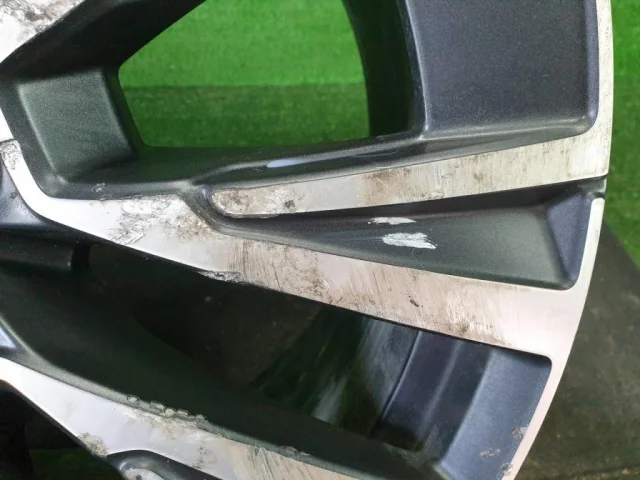 Диск колесный литой для Volvo XC90 II L rest 2019+ на фотографиях