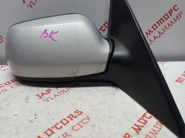 Стекла и зеркала для Mazda 3 BK Хэтчбек 2003-2009 на фотографиях