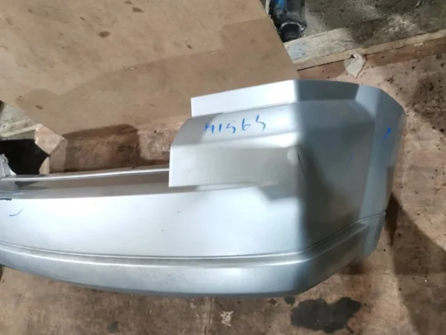 Бампер задний для Dodge Caliber 2006-2012 на фотографиях