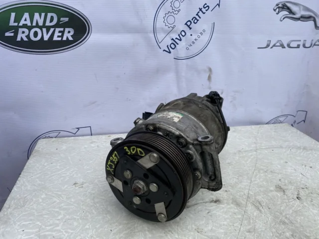 Компрессор кондиционера для Jaguar XF X250 2008-2016 на фотографиях