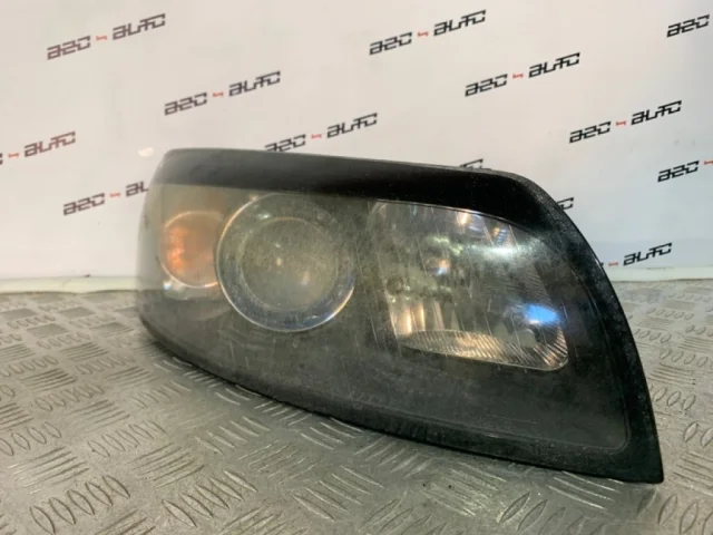 Фара правая для Volvo C30 MK 2006-2013 на фотографиях
