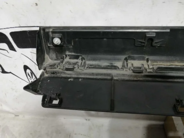 Двери для Toyota Alphard H20 2008-2015 на фотографиях