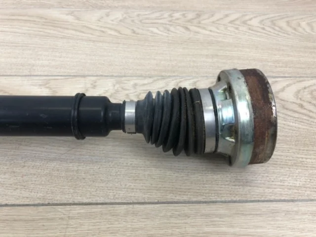 Привод передний правый для Volkswagen Passat (B8) 2014-2019 на фотографиях