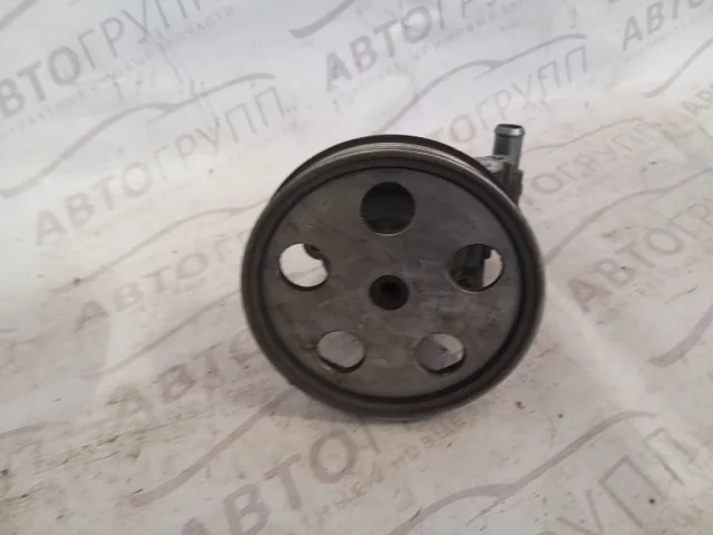 Насос ГУР для Audi Q5 8R 2008-2016 на фотографиях