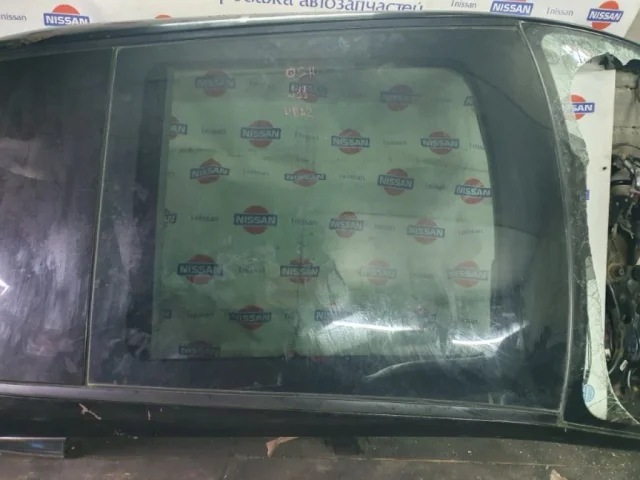 Стекло крыши (панорамное) для Nissan Qashqai J11 2013-2019 на фотографиях