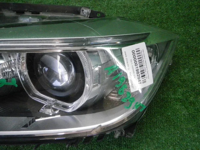 Фара левая для BMW 3er F30 2011-2019 на фотографиях