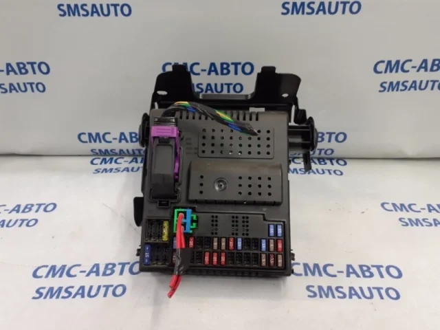 CEM Центральный электронный модуль для Volvo XC90 I C 2002-2014 на фотографиях
