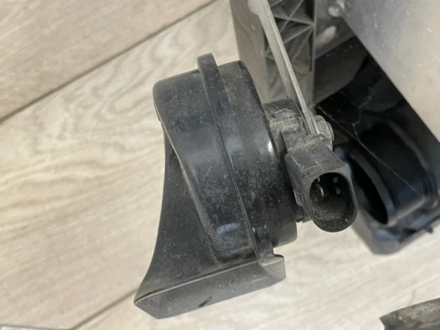 Кассета радиаторов для Audi Q7 4M 2015+ на фотографиях