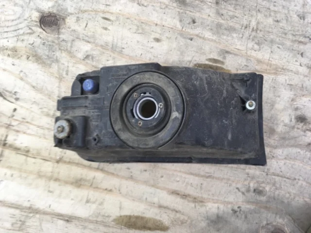 Противотуманка (ПТФ) передняя левая для Toyota Land Cruiser 200 2007-2015 на фотографиях