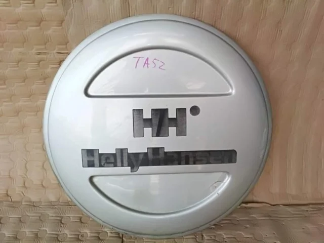 Чехол запасного колеса для Suzuki Grand Vitara 2005-2014 на фотографиях