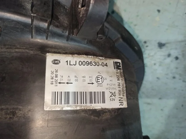 Фара левая для Opel Insignia Седан A 2008-2017 на фотографиях