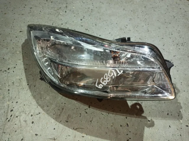 Фара правая для Opel Insignia Седан A 2008-2017 на фотографиях