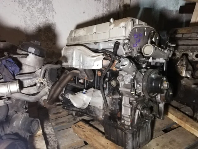 Двигатель без навесного для Mercedes-Benz CLK class A208 1998-2002 на фотографиях