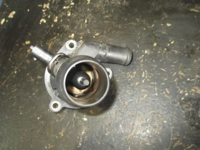 Термостат для Opel Astra J Хэтчбек 2009-2017 на фотографиях