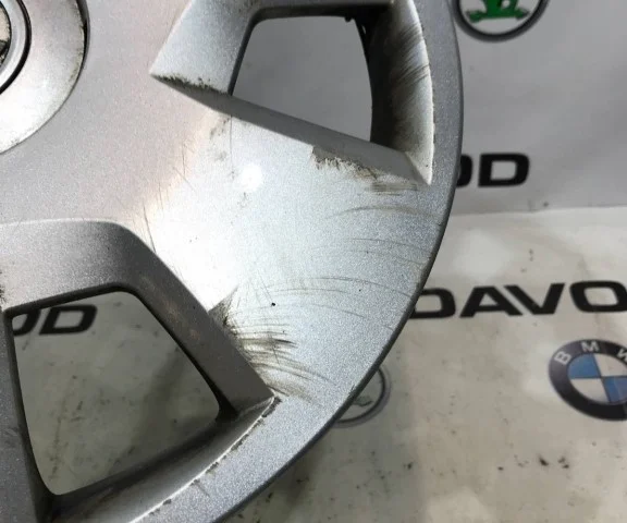 Колпак колесный для Skoda Octavia A7 rest на фотографиях