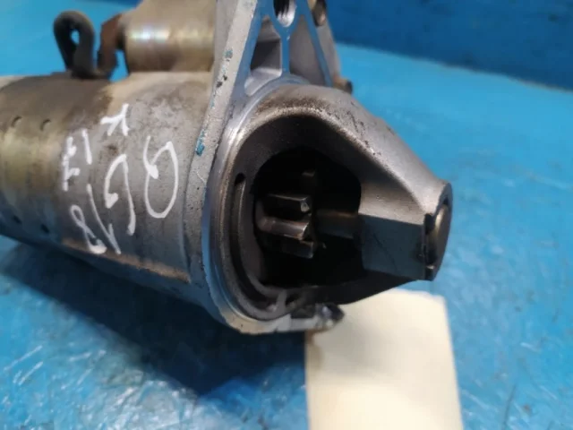 Стартер для Nissan Primera P12 Седан 2002-2008 на фотографиях