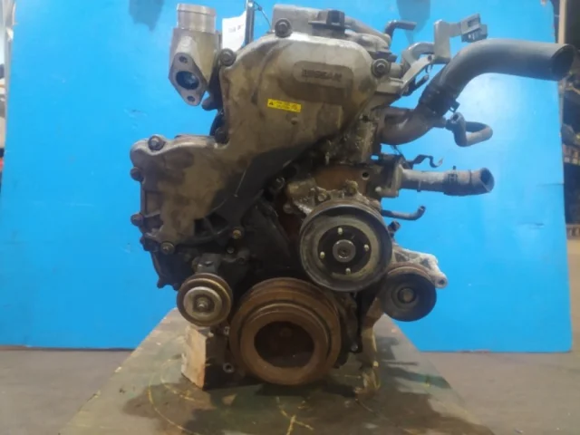 Двигатель без навесного для Nissan Navara D22 1997-2005 на фотографиях