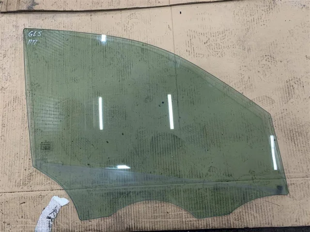 Стекла и зеркала для Mercedes-Benz GL class X166 2012-2016 на фотографиях