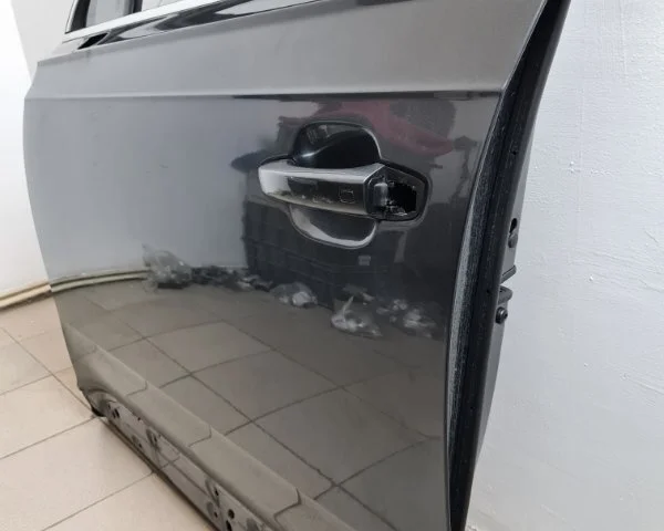 Дверь передняя левая для Audi Q7 4M 2015+ на фотографиях