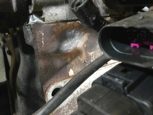 Двигатель без навесного для Volkswagen Polo III Variant (6N) 1997-1999 на фотографиях