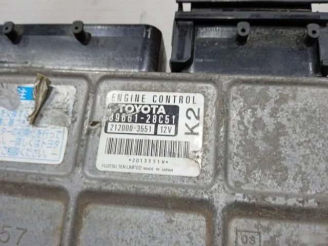 Блок управления двигателем для Toyota RAV4 XA30 2005-2012 на фотографиях