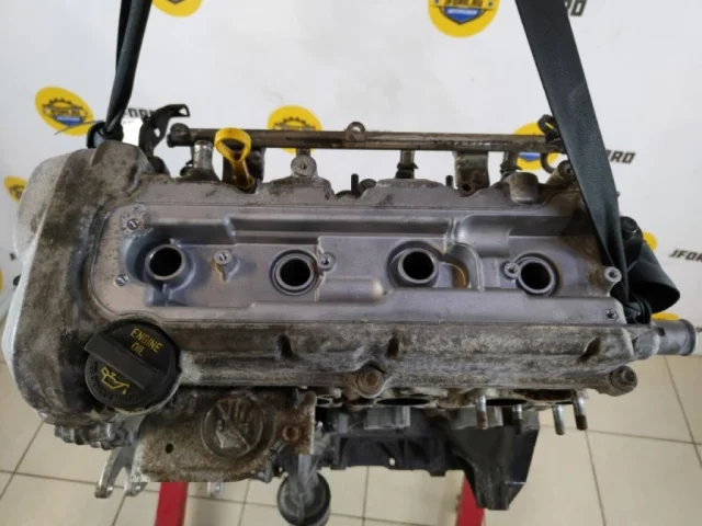 Двигатель для Suzuki Liana ER 2001-2008 на фотографиях