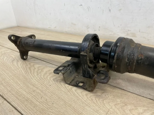 Карданный вал задний для Volkswagen Touareg I (7L) 2002-2010 на фотографиях