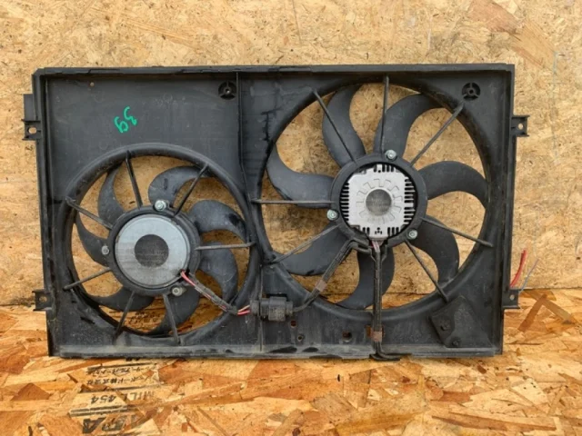 Диффузор вентиляторов для Volkswagen Golf VI (5K) 2008-2012 на фотографиях