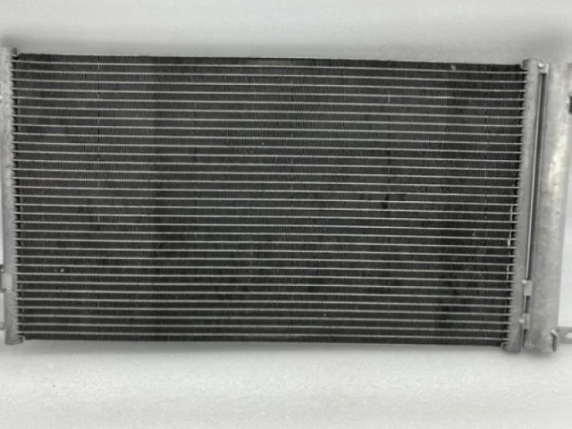 Радиатор кондиционера для Skoda Rapid II 2020+ на фотографиях