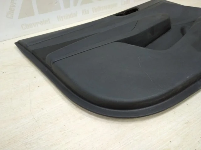 Обшивка двери передняя левая для Hyundai Solaris 2 (2017-2022) на фотографиях