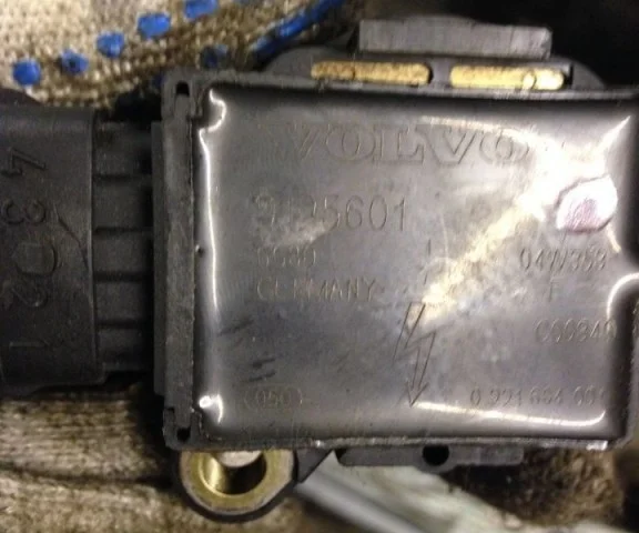 Катушка зажигания для Volvo XC90 I C 2002-2014 на фотографиях