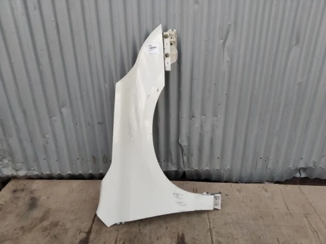 Крыло правое для Nissan Teana J32 2008-2013 на фотографиях